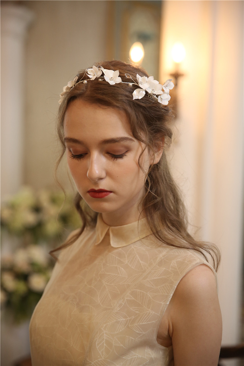 New Beautiful Wedding Crystal Hair Accessories Bridal Side Hair Combs