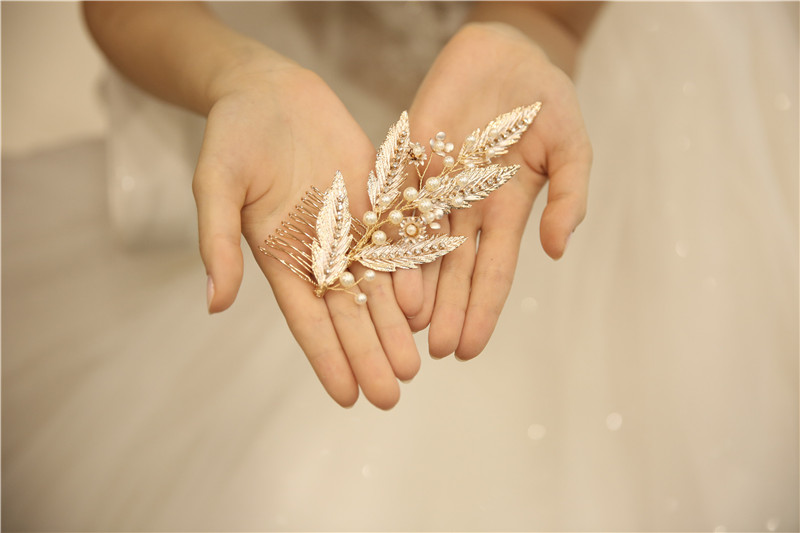 Alloy Leaf Flower Crystal Jewelry Pearl Rhinestone Bride Hair Comb